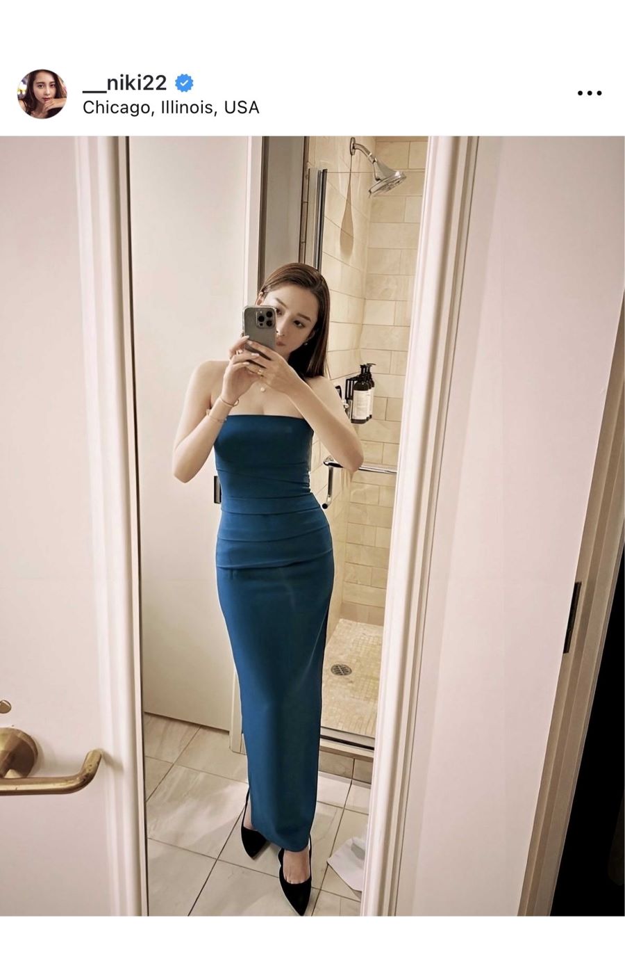 物議を醸したNikiの結婚式ドレス（本人インスタグラムより）