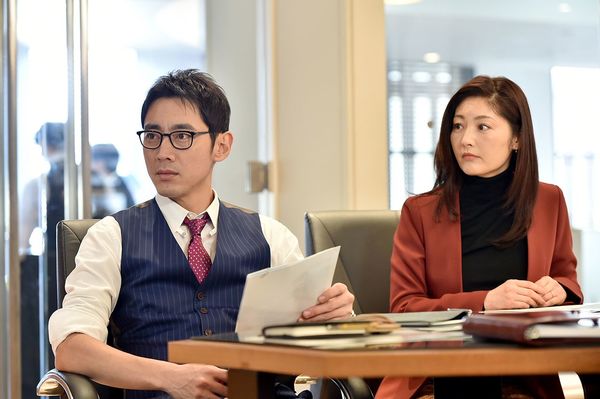 多田や事務所のメンバーと一丸となって案件と向き合う杏子　(c)TBS