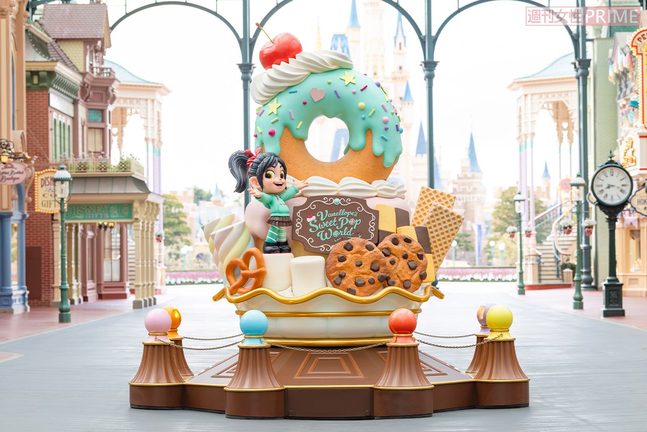 ワールドバザール中央のフォトロケーションは甘いお菓子の香りが！