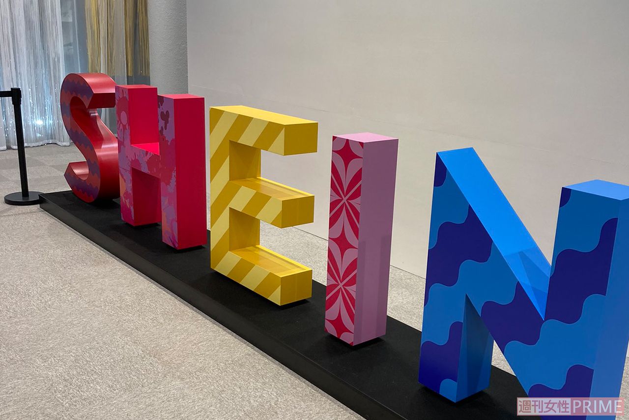 心斎橋ポップアップショップに置かれたモニュメント