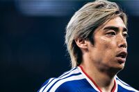 《サッカー日本代表》伊東純也チュニジア戦でW杯初ゴール、父子で地元に貢献するスターの素顔