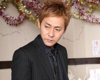 店名は『ヒロシのお店』　カラオケ喫茶をオープンさせたヒロシ、EXILEの曲知らず