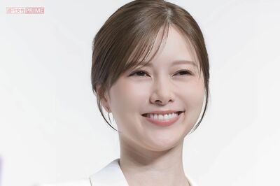 元乃木坂46の白石麻衣、デビュー時を思わせる“平成ギャル”メイクを披露してSNS騒然　変わらぬ透明感に驚…