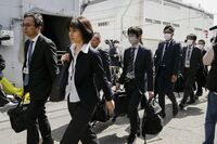 《追跡取材》小林製薬の“紅麹ショック”を見極める知っておくべき5つの疑問、サプリメントはやめるべきか…