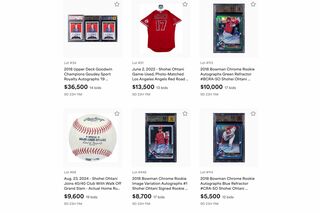 オークションサイトには大谷関連のグッズが多数出品されている（ゴールディンより）