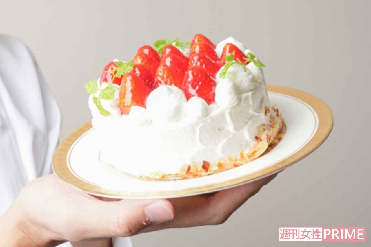 こんなデコレーションケーキも「そのままお持ち帰りになりますか？」と言われる日も近いかもしれない