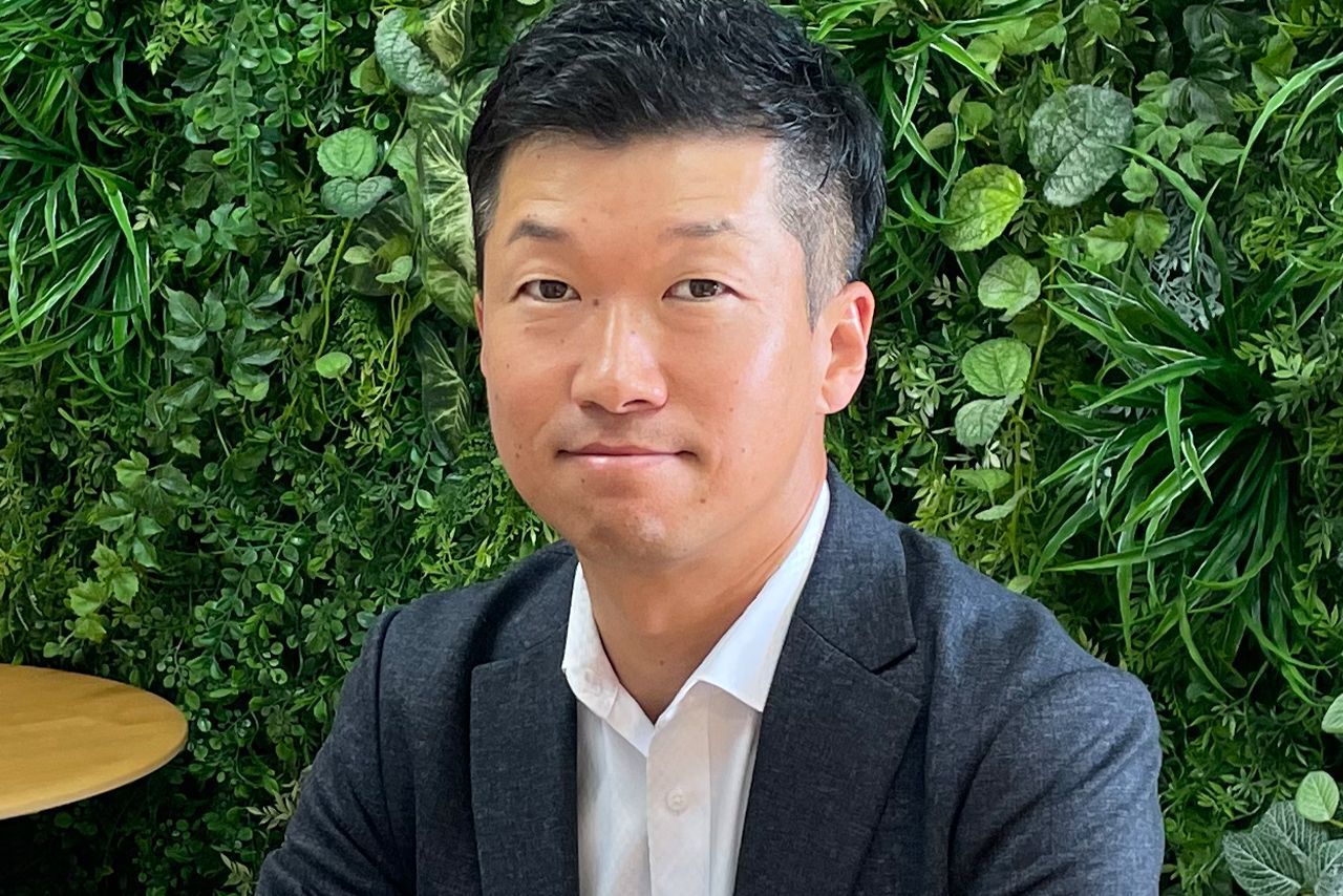 山村秀炯さん●東海エリアを中心に遺品整理や終活に関わる片付けなどをサポートする民間会社「グッドサービス」代表。事業のなかで直面した“おひとりさま”暮らしの現実をメディアで発信する。著書に『老後ひとり暮らしの壁』（アスコム）。