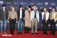 BTS、EXO、TWICE…韓国アイドルを追い詰める、超過激派ファンの“歪んだ愛憎”