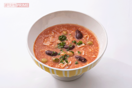 【ミックスビーンズとハムのトマトスープ】トマトジュースでリコピンたっぷり程よい酸味の具だくさんスープ（調理／牛尾理恵・撮影／廣瀬靖士）