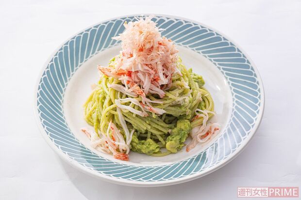 アボカドパスタのカニカママウンテン／594kcal（撮影／廣瀬靖士）